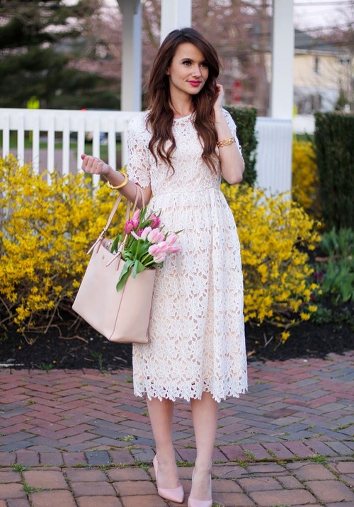 El límit de la feminitat ... Bonics vestits d’encaix