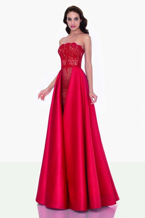 El límit de la feminitat ... Bonics vestits d’encaix