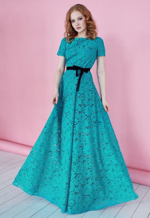 El límit de la feminitat ... Bonics vestits d’encaix