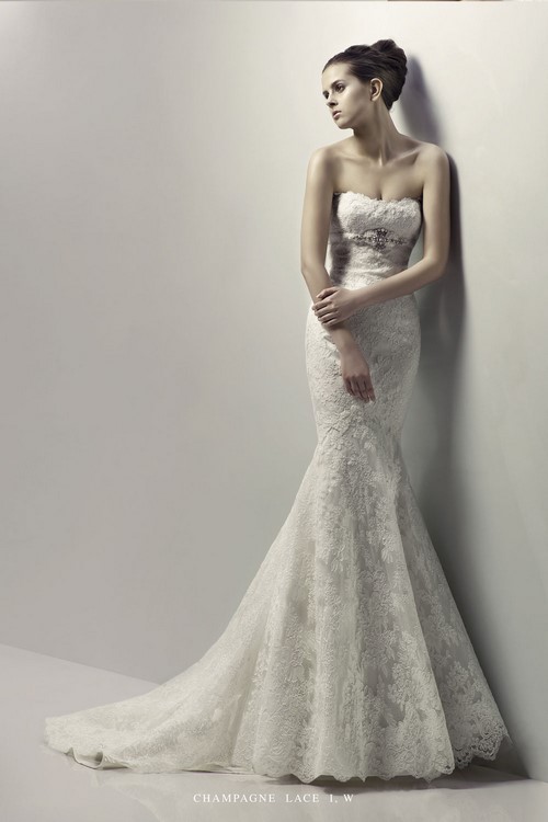 El límit de la feminitat ... Bonics vestits d’encaix