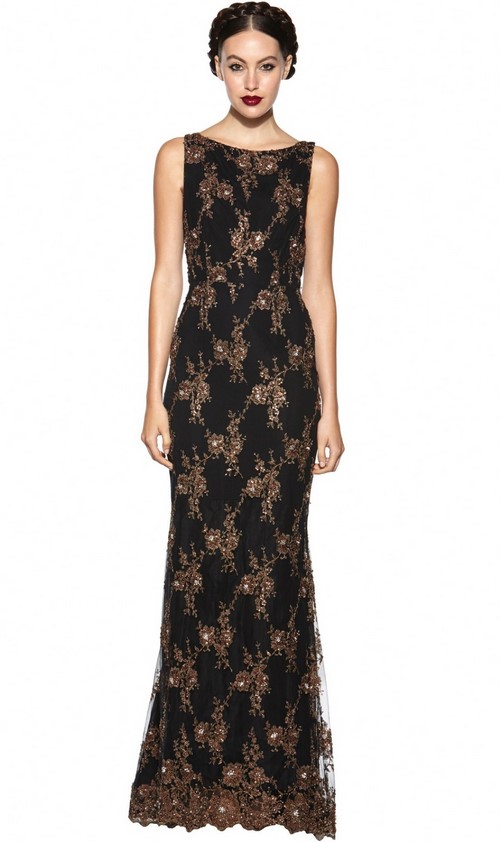 El límit de la feminitat ... Bonics vestits d’encaix