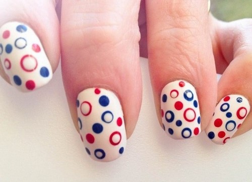 Explosion de couleurs! Manucure d'été dans des idées colorées et des innovations pour les ongles