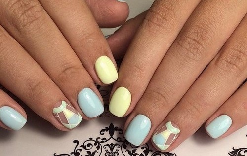 Explosion de couleurs! Manucure d'été dans des idées colorées et des innovations pour les ongles