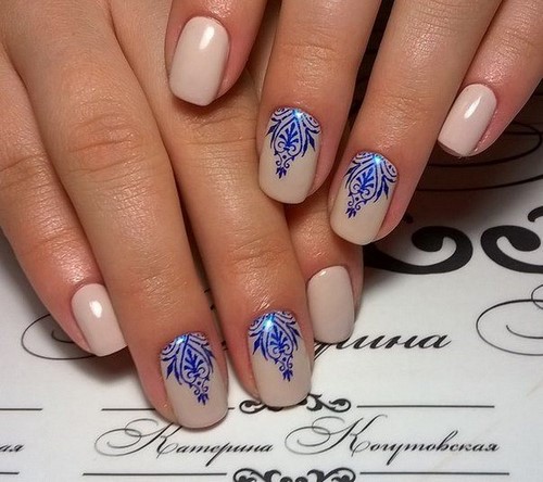 Explosion de couleurs! Manucure d'été dans des idées colorées et des innovations pour les ongles