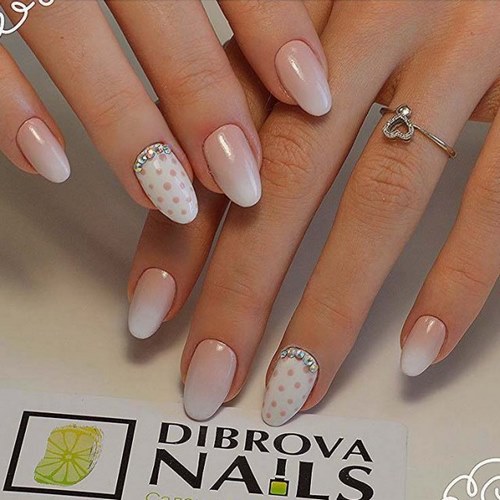 Manucure ombre à la mode sur des ongles de différentes longueurs: idées de photos