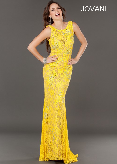 El límit de la feminitat ... Bonics vestits d’encaix