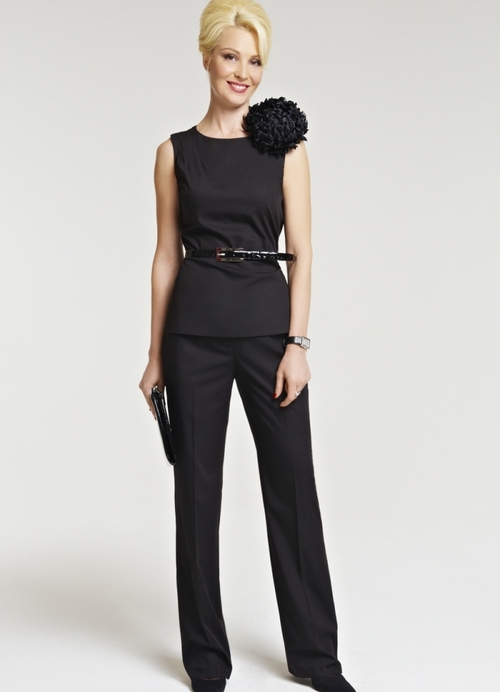 Style de bureau. Vêtements de bureau à la mode pour femmes