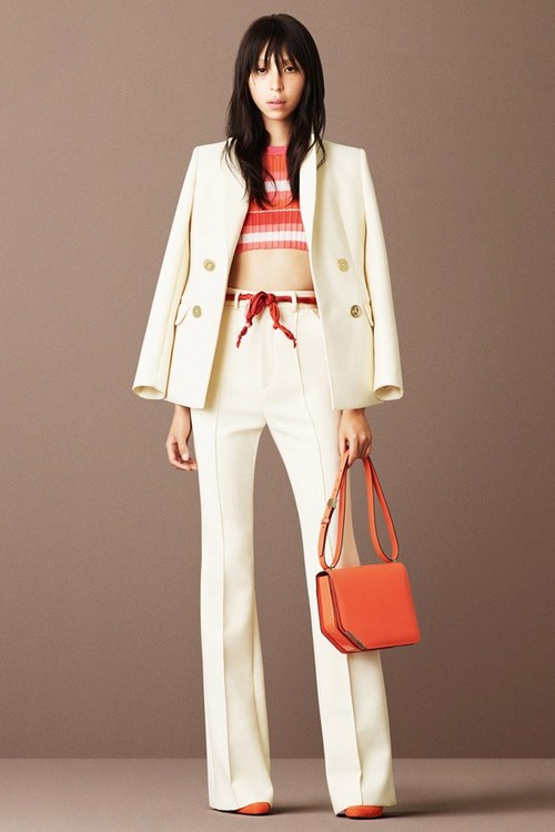 Style de bureau. Vêtements de bureau à la mode pour femmes