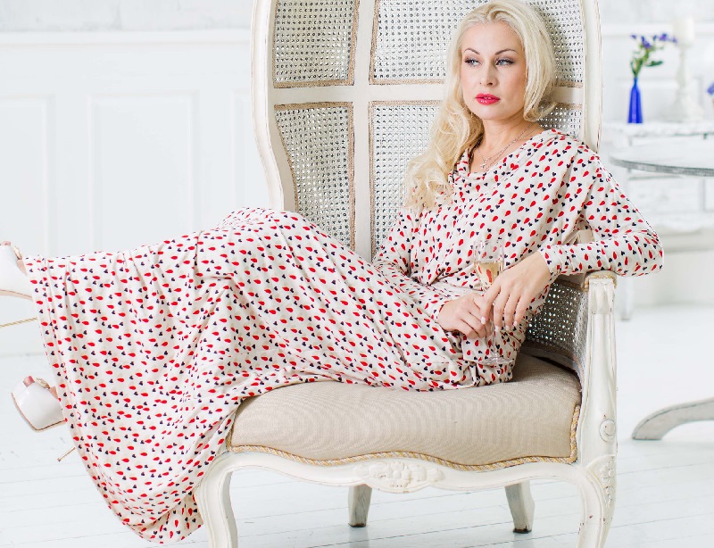 Robes de chauve-souris à la mode - photos, robes de soirée et de tous les jours avec une manche de chauve-souris