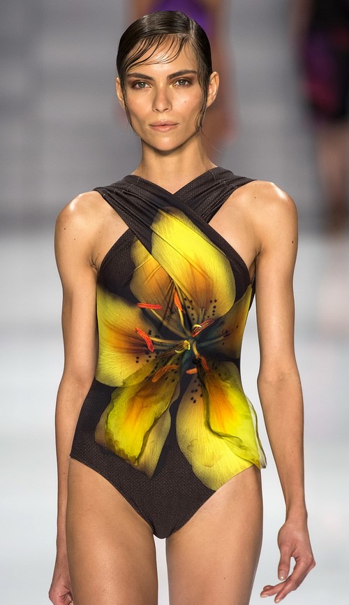 Quel maillot de bain choisir: maillots de bain femme à la mode - idées photo