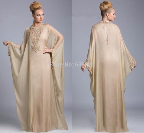 Robes de chauve-souris à la mode - photos, robes de soirée et de tous les jours avec une manche de chauve-souris