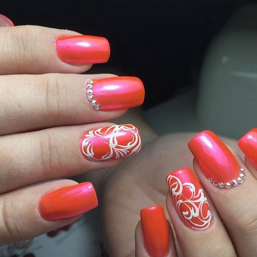 Design à la mode de manucure pour les ongles courts - idées de photos