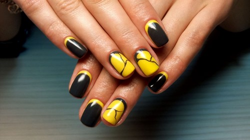Design à la mode de manucure pour les ongles courts - idées de photos
