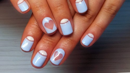 Design à la mode de manucure pour les ongles courts - idées de photos