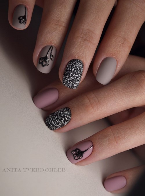 Design à la mode de manucure pour les ongles courts - idées de photos