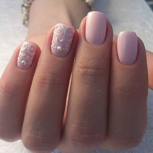 Design à la mode de manucure pour les ongles courts - idées de photos