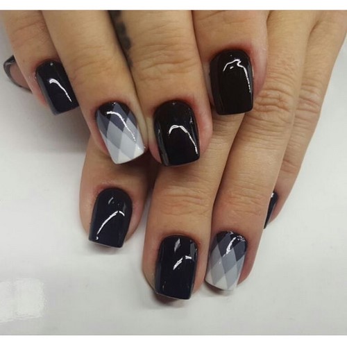 Design à la mode de manucure pour les ongles courts - idées de photos