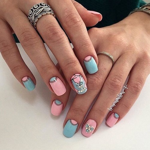 Design à la mode de manucure pour les ongles courts - idées de photos