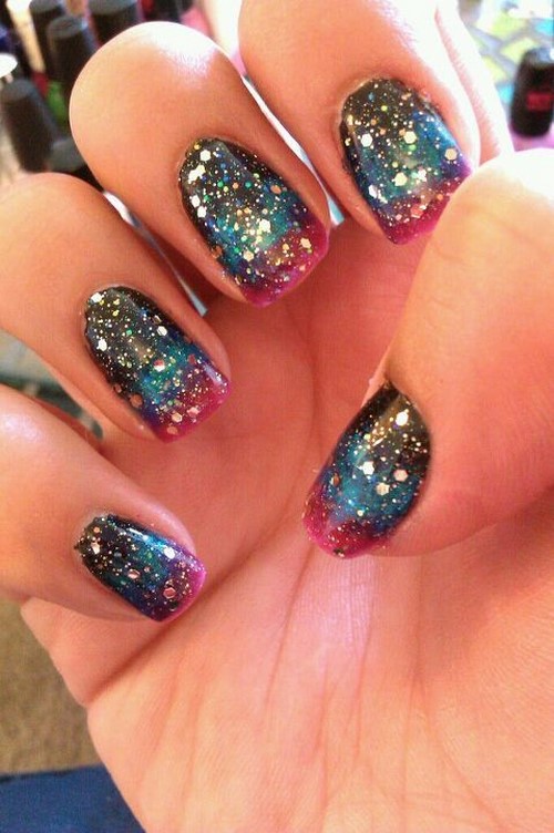 Design à la mode de manucure pour les ongles courts - idées de photos