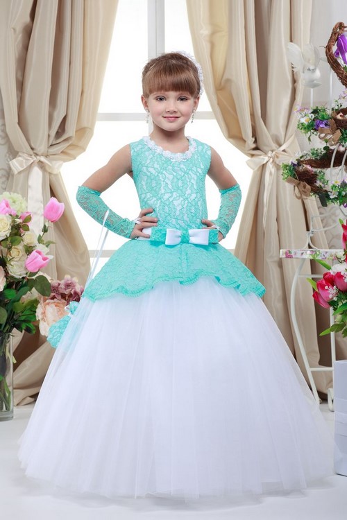 Pour les petites fashionistas! Belles robes de graduation pour les filles