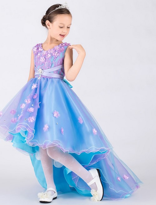 Pour les petites fashionistas! Belles robes de graduation pour les filles