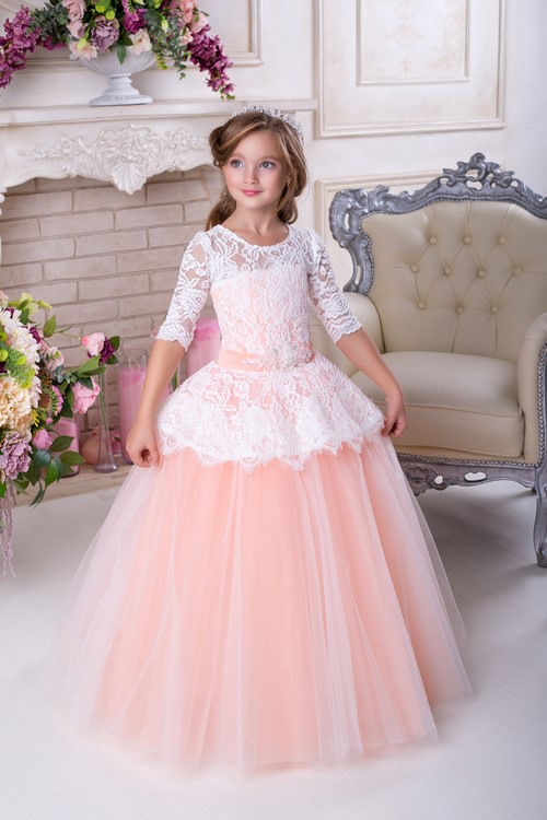 Pour les petites fashionistas! Belles robes de graduation pour les filles