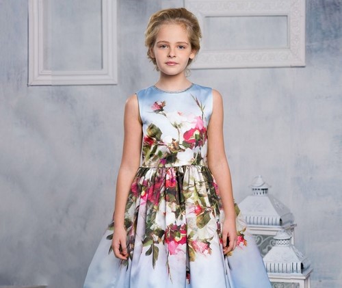 Pour les petites fashionistas! Belles robes de graduation pour les filles
