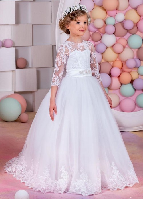 Pour les petites fashionistas! Belles robes de graduation pour les filles