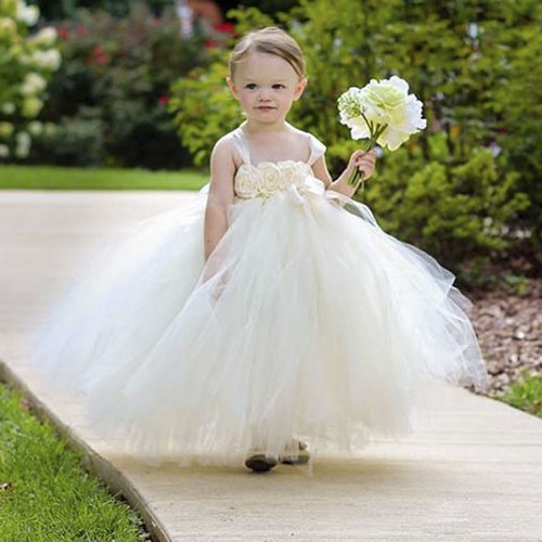 Pour les petites fashionistas! Belles robes de graduation pour les filles