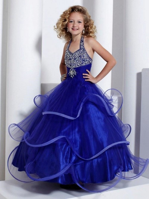 Pour les petites fashionistas! Belles robes de graduation pour les filles