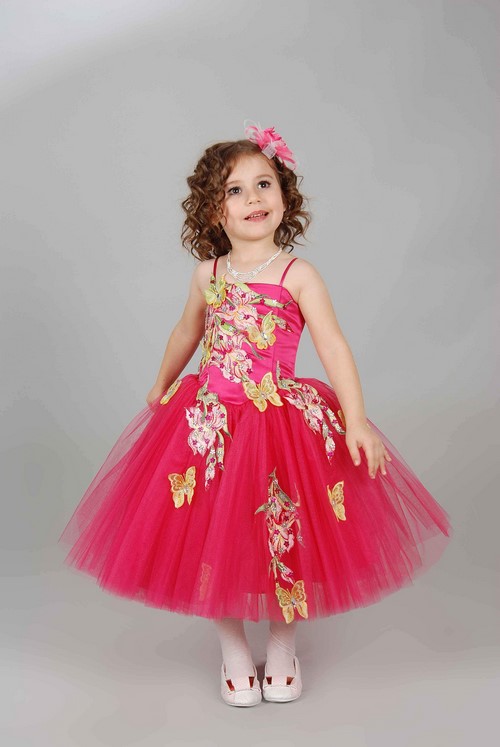 Pour les petites fashionistas! Belles robes de graduation pour les filles