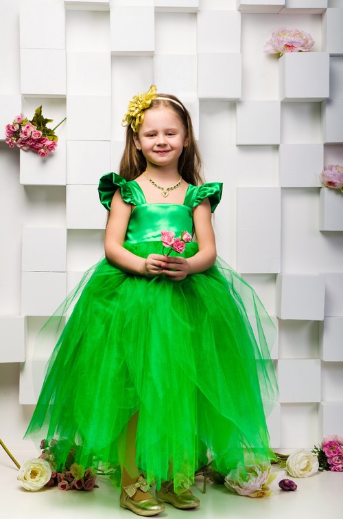 Pour les petites fashionistas! Belles robes de graduation pour les filles