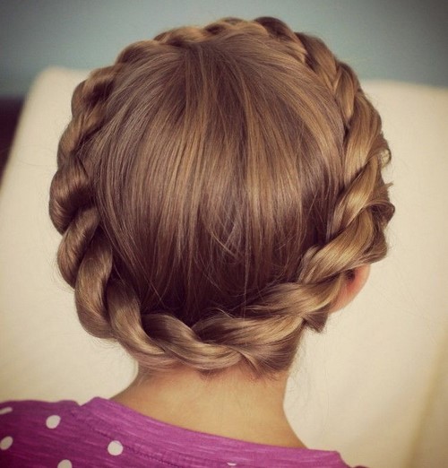 Les plus belles coiffures pour les filles au bal