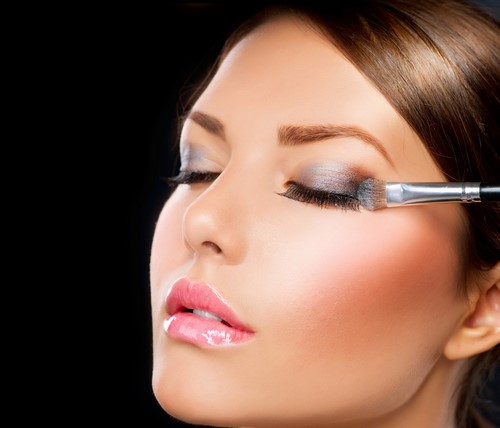 Nous faisons le maquillage du soir étape par étape. Le plus beau maquillage de soirée - idées photo