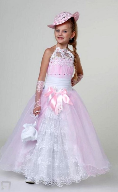 Pour les petites fashionistas! Belles robes de graduation pour les filles