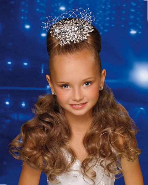 Les plus belles coiffures pour les filles au bal