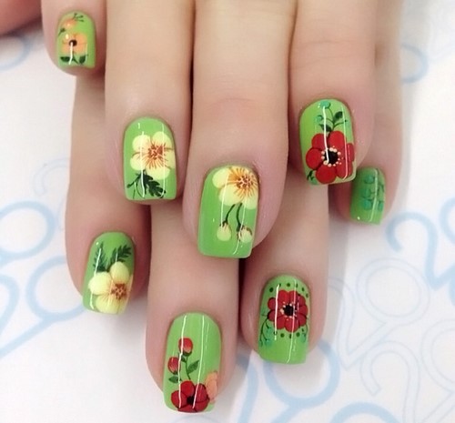 Manucure lumineuse - idées originales de conception d'ongles aux couleurs saturées