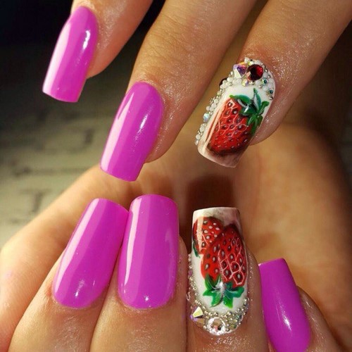 Manucure lumineuse - idées originales de conception d'ongles aux couleurs saturées