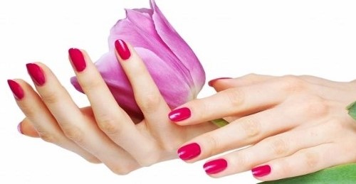 Manucure lumineuse - idées originales de conception d'ongles aux couleurs saturées