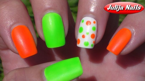 Manucure lumineuse - idées originales de conception d'ongles aux couleurs saturées