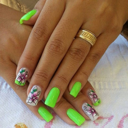 Manucure lumineuse - idées originales de conception d'ongles aux couleurs saturées