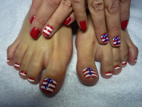 Fasjonabel pedikyr. Vakre ideer om moderne neglekunst