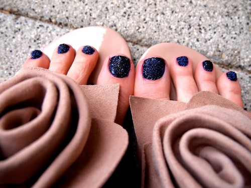 Fasjonabel pedikyr. Vakre ideer om moderne neglekunst