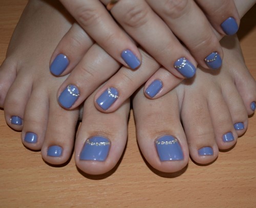 Fasjonabel pedikyr. Vakre ideer om moderne neglekunst