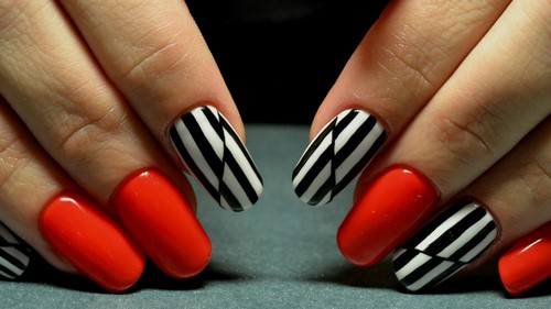 Manucure lumineuse - idées originales de conception d'ongles aux couleurs saturées