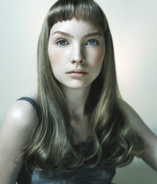 De belles coupes de cheveux pour les cheveux longs: photos, actualités, tendances de la mode