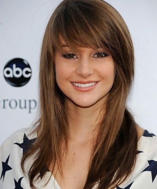 De belles coupes de cheveux pour les cheveux longs: photos, actualités, tendances de la mode