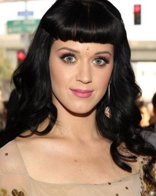 De belles coupes de cheveux pour les cheveux longs: photos, actualités, tendances de la mode