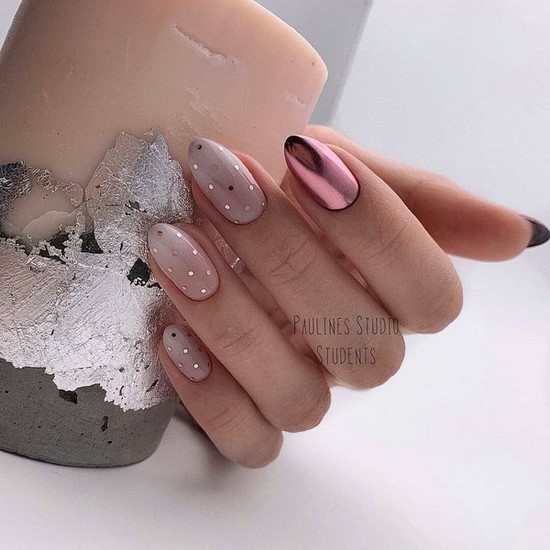 Manucure délicate pour les ongles courts et longs - photos, actualités, idées