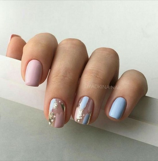 Manucure délicate pour les ongles courts et longs - photos, actualités, idées